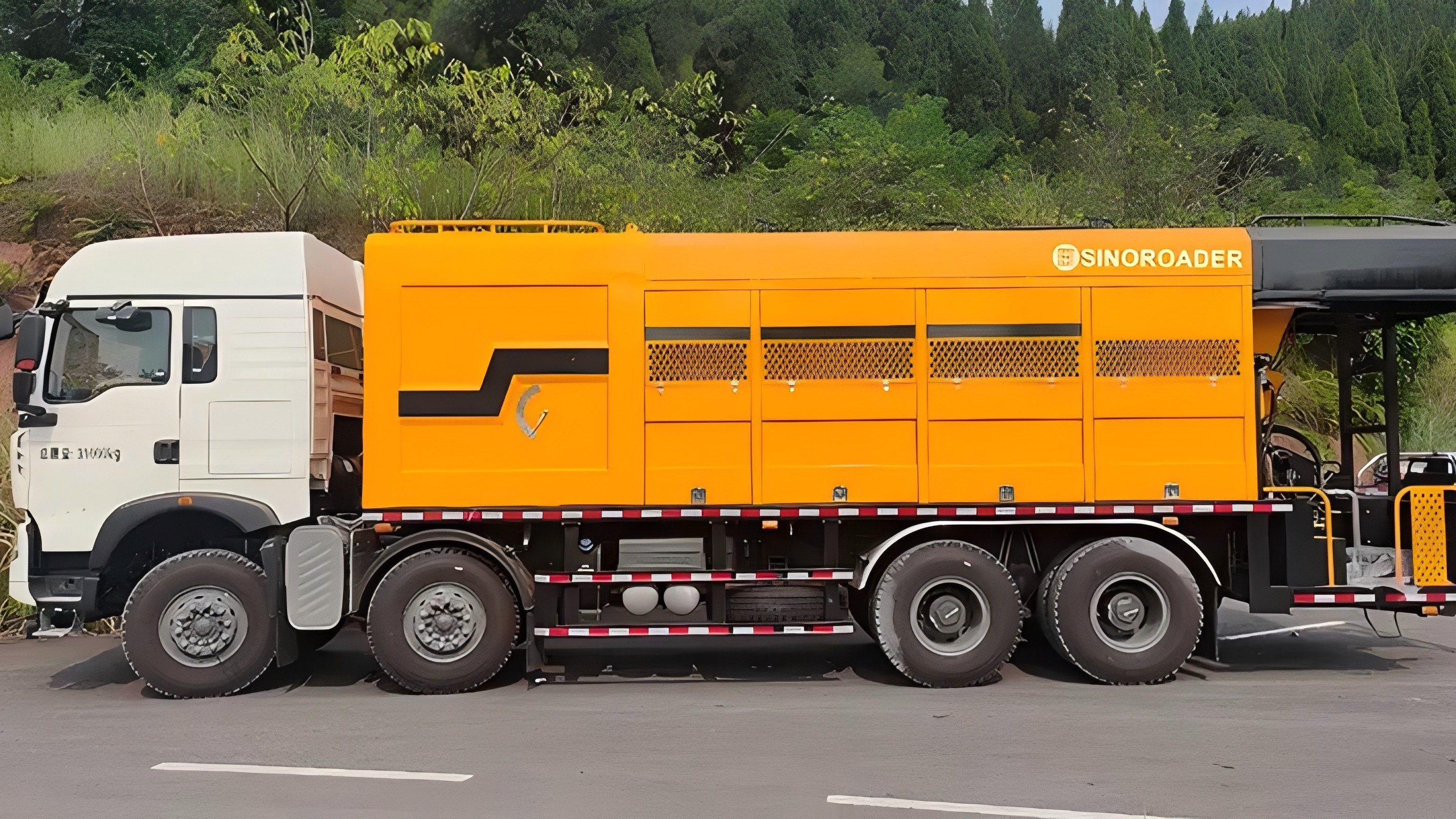 XJ-02 稀浆封层车 2