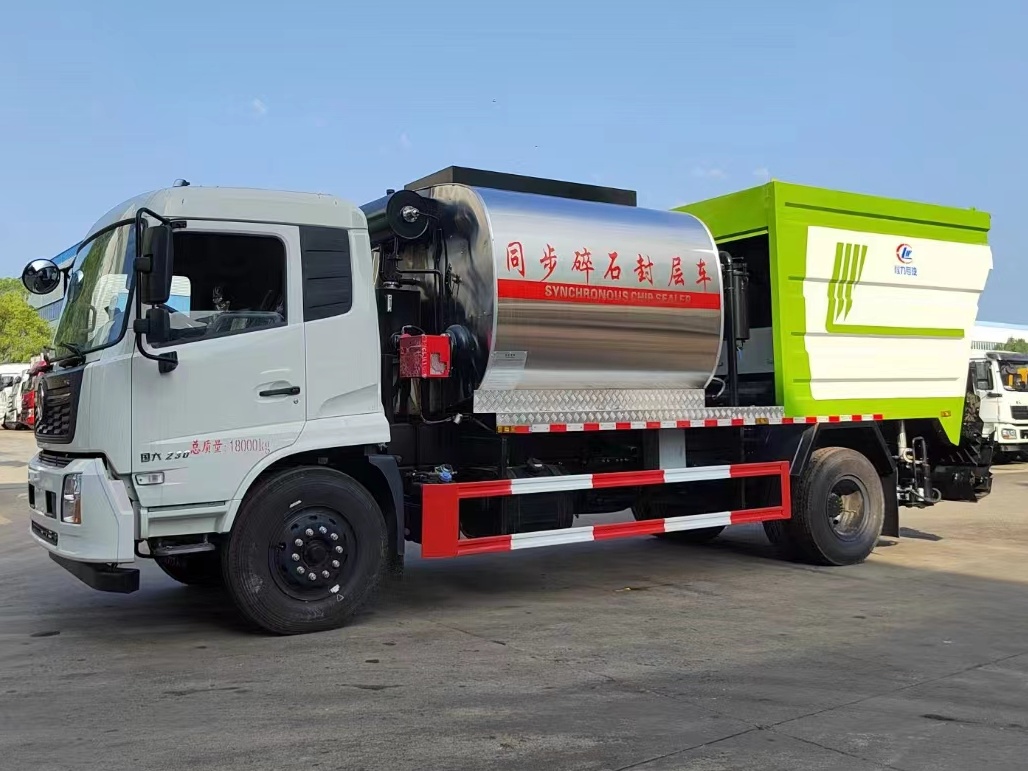 LQ-3 sphalt-on-gravel synchronous seal coat truck 3