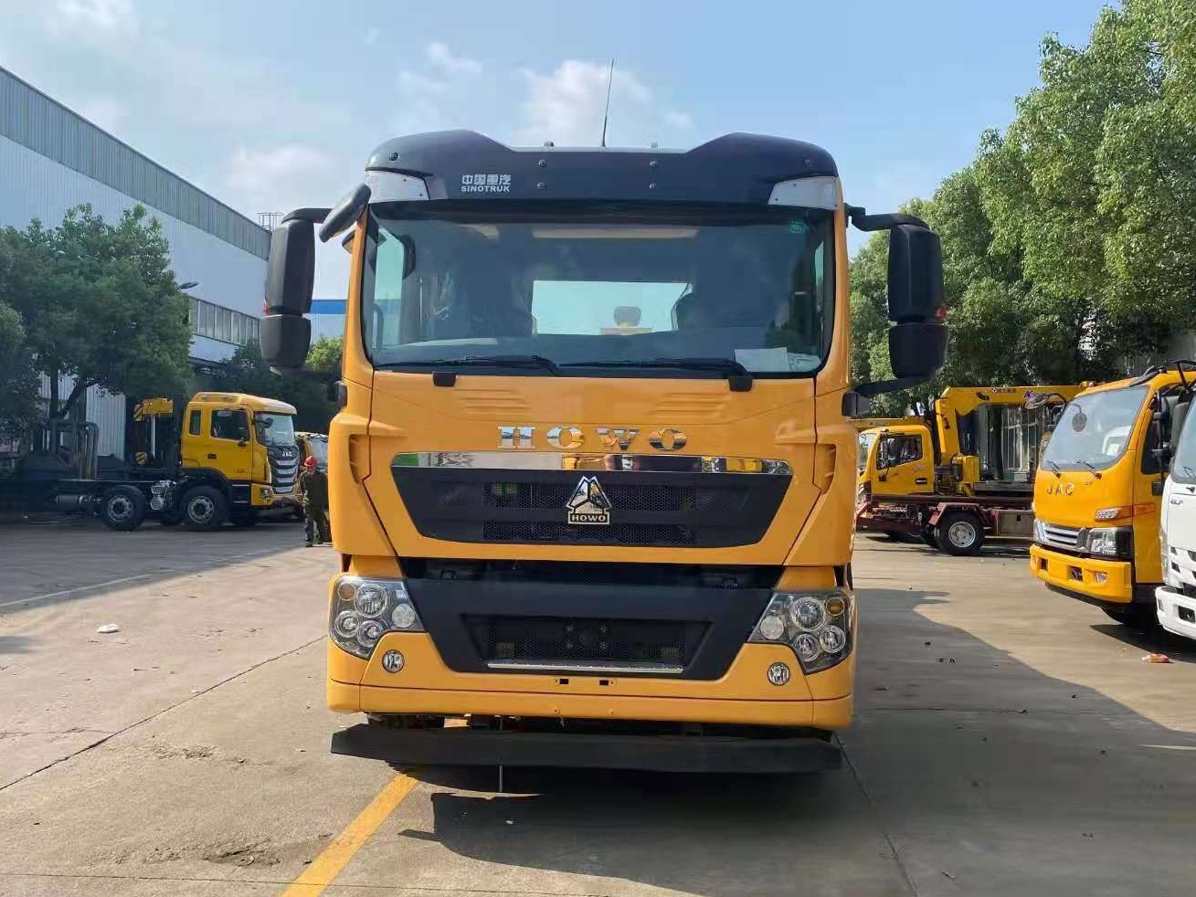 Rear dual-bridge tow and drag integrated clearing vehicle 2