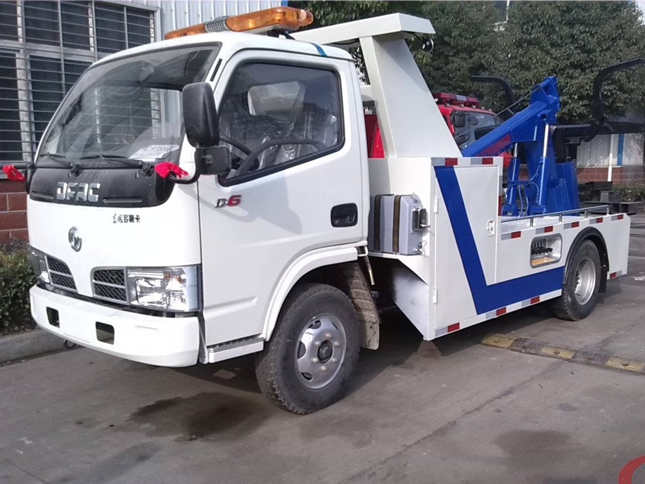 Wrecker with police lights