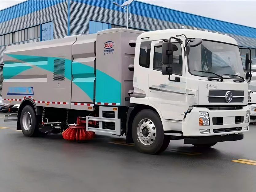 All-electric street sweeper 2