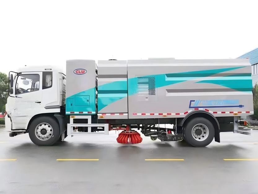 All-electric street sweeper 3