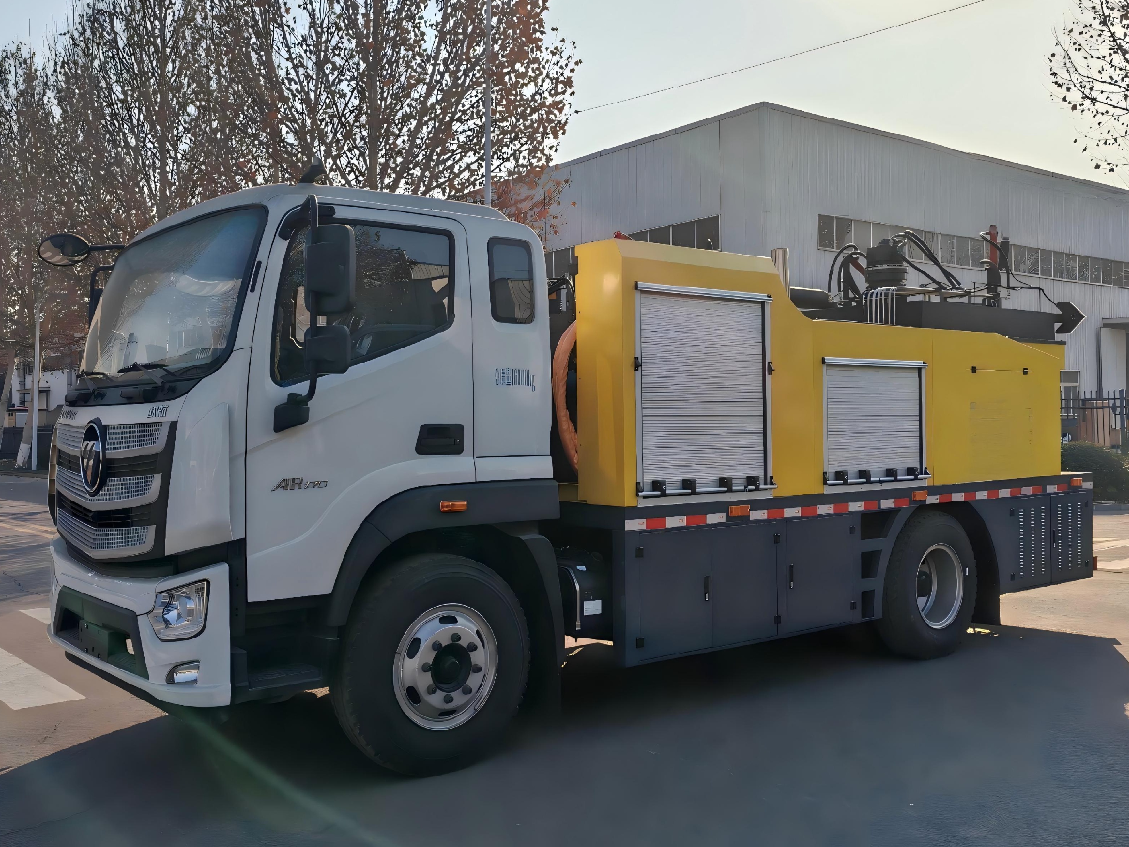 SYL5161TXB6 Single-Drum Asphalt Pavement Hot Recycling and Repair Machine 2